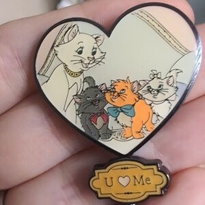 ⭐ Gorgeous Vintage Aristocat Authentic Disney Pin